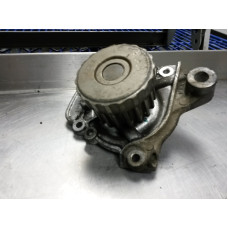 93Y016 Water Coolant Pump From 2002 Honda Civic  1.7
